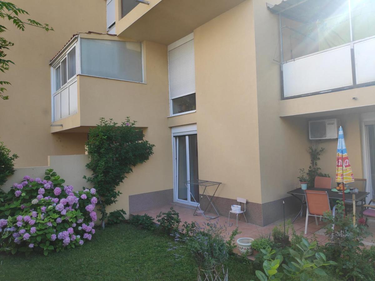 Spacious Apartment With Big Garden Near Beach Split Luaran gambar