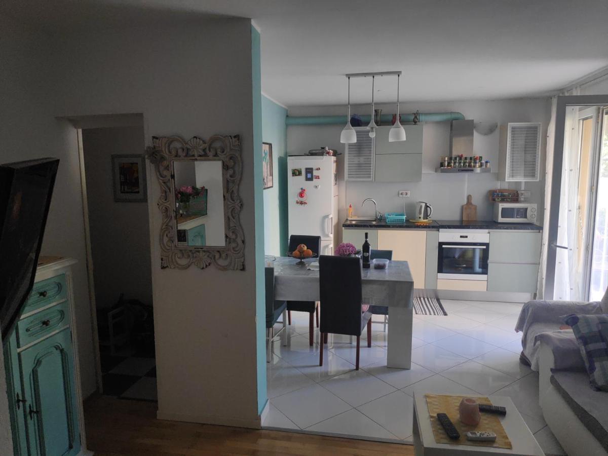 Spacious Apartment With Big Garden Near Beach Split Luaran gambar