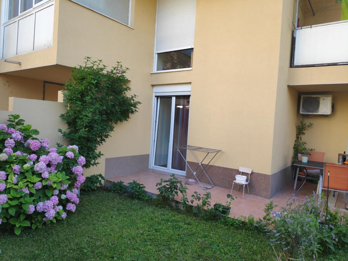 Spacious Apartment With Big Garden Near Beach Split Luaran gambar