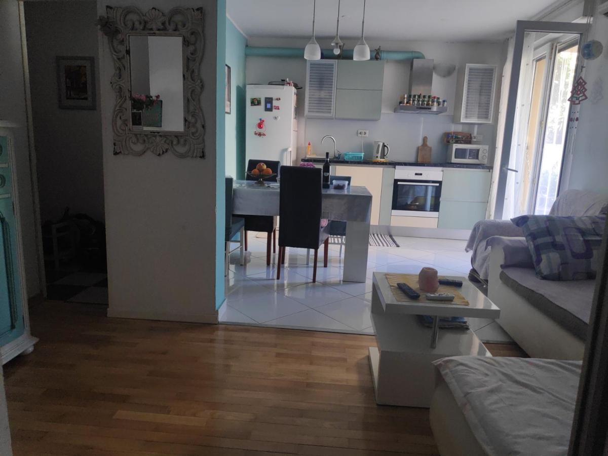 Spacious Apartment With Big Garden Near Beach Split Luaran gambar